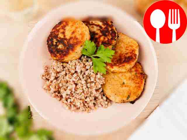 Buckwheat with fish cutlets