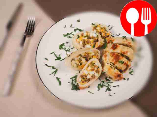 Squid stuffed with mushrooms and egg