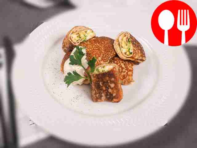 Блины, фаршированные яйцом