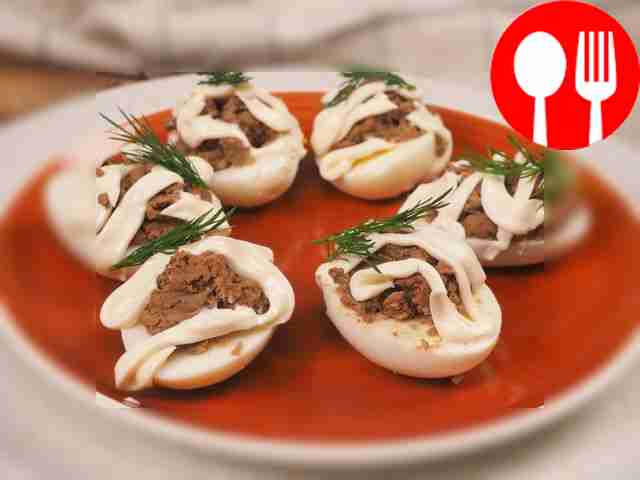 Яйца, фаршированные печенью