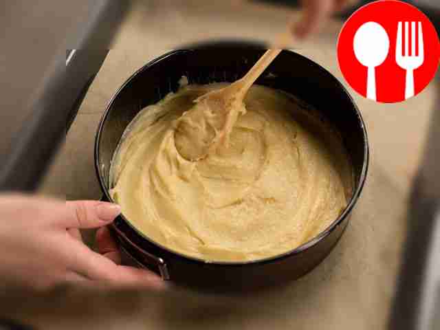 Разделите тесто на две одинаковые части и...