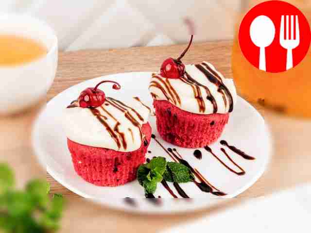 Cupcakes with cherries