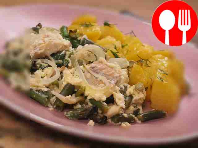 Pollock fillet with sour cream in the oven