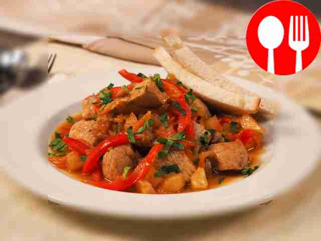 Turkey in sweet and sour sauce