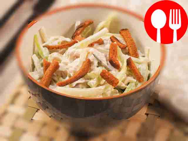 Салат с курицей и сельдереем