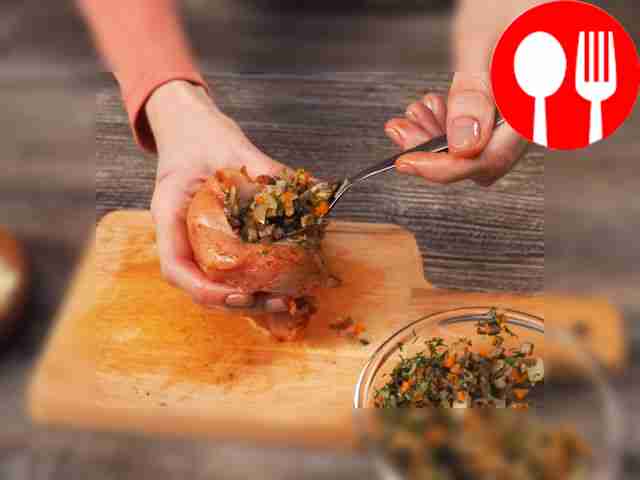 Филе нафаршируйте грибной начинкой. Готовую...