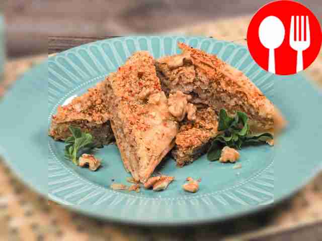 Baklava made from phyllo dough