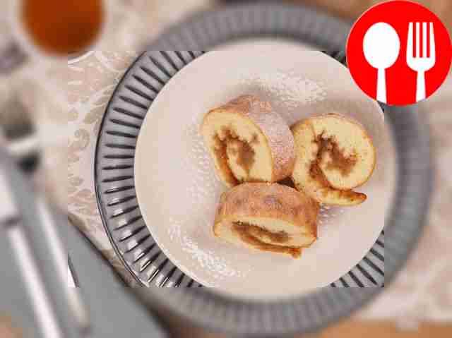 Рулет с яблоками