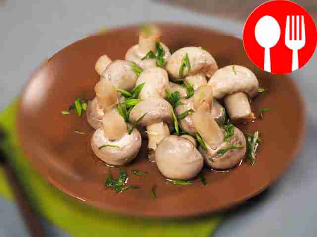 Маринованные шампиньоны с луком