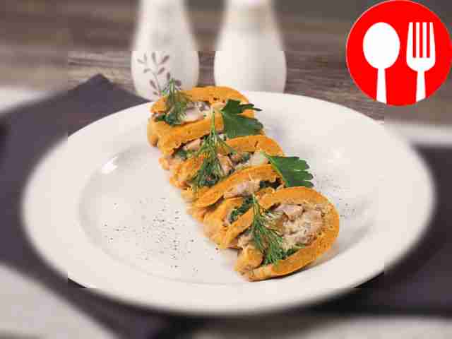 Рулет из тыквы с грибами