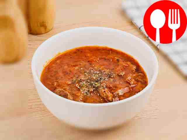 Beef with tomato paste