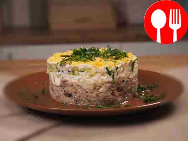 Салат «Мимоза» с огурцом