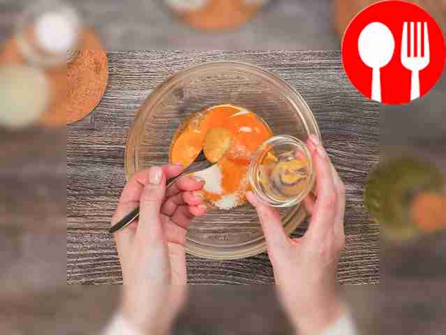 Аккуратно отделите желтки от белков; в данном...