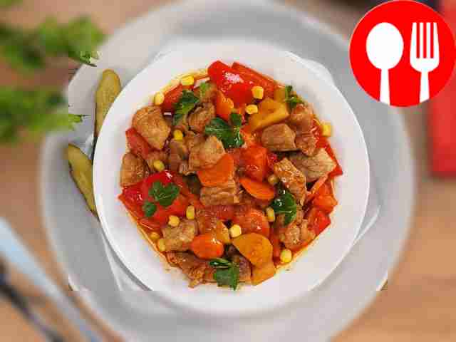 Гуляш с картошкой