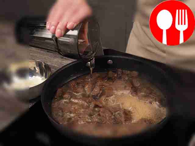 Stew the elk meat. To do this, pour a glass of...