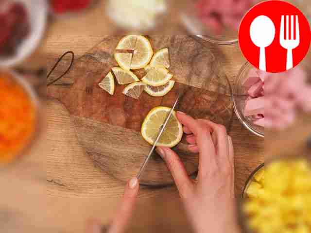 Peel the onion and cut into small cubes. Rinse...