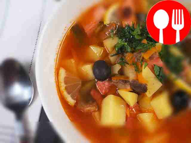 Pour the prepared hodgepodge into deep plates....