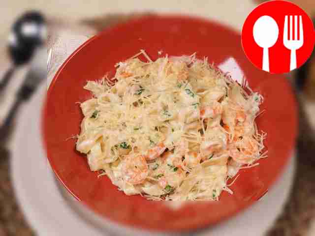 Fettuccine with shrimp