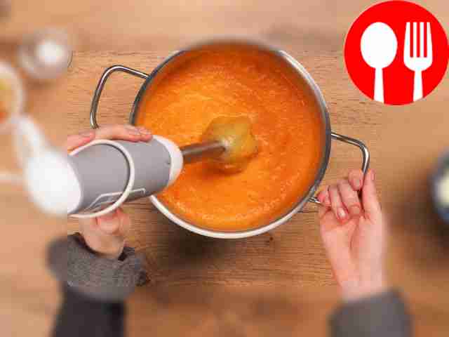 Prepare cream soup. Pour water into the pan....