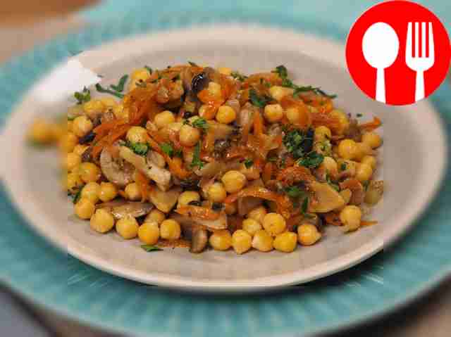 Нут с шампиньонами