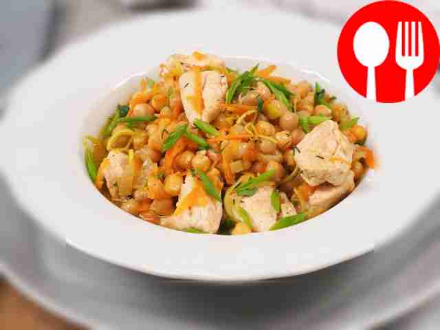 Chickpeas with chicken in a slow cooker