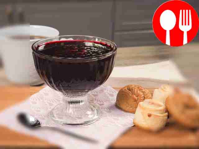 Желе из черной смородины Blackcurrant jelly