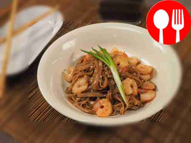 Noodles with shrimp in soy sauce