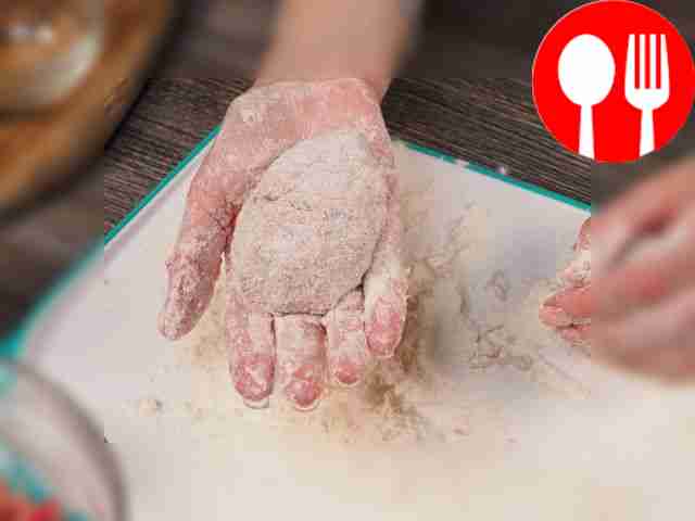 Place wheat flour on a plate and roll the zrazy in it.