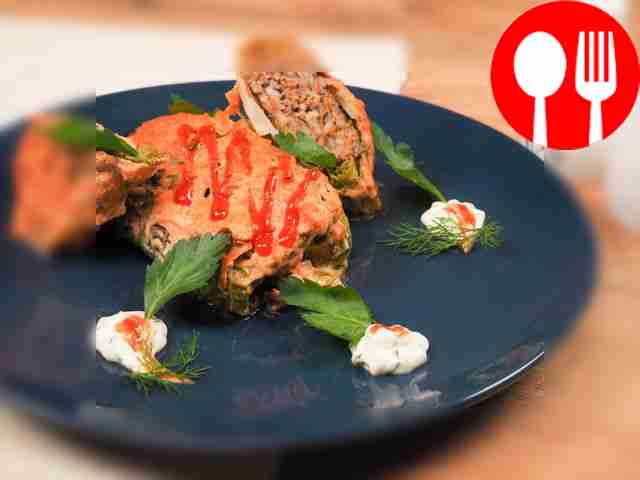 Stuffed cabbage rolls in the oven