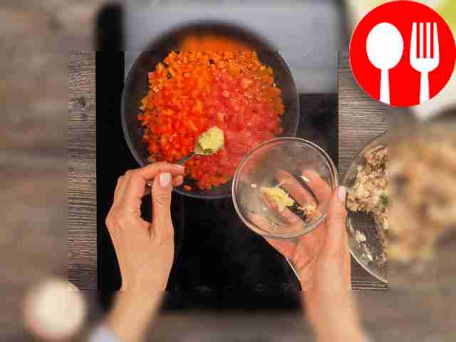 Prepare the filling and form the cabbage...