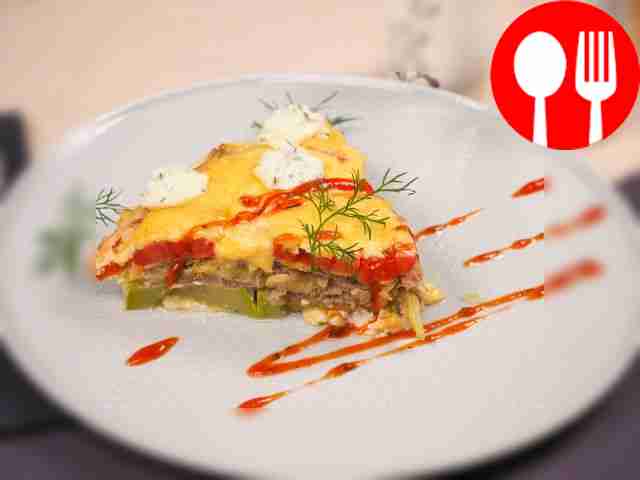 Zucchini casserole with minced meat