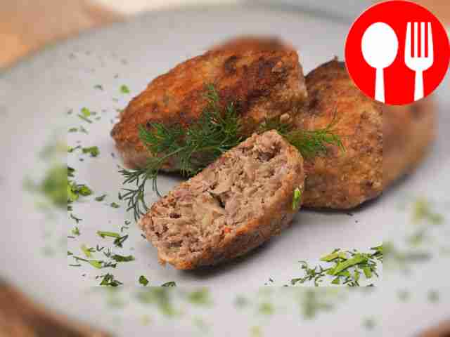 Мясные котлеты с капустой