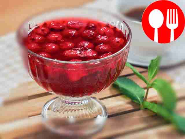 Serve cherry jelly in glass glasses or bowls,...