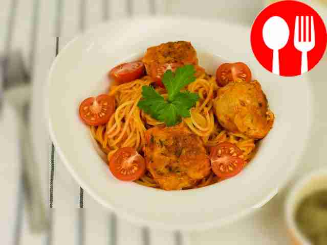 Pasta with meatballs
