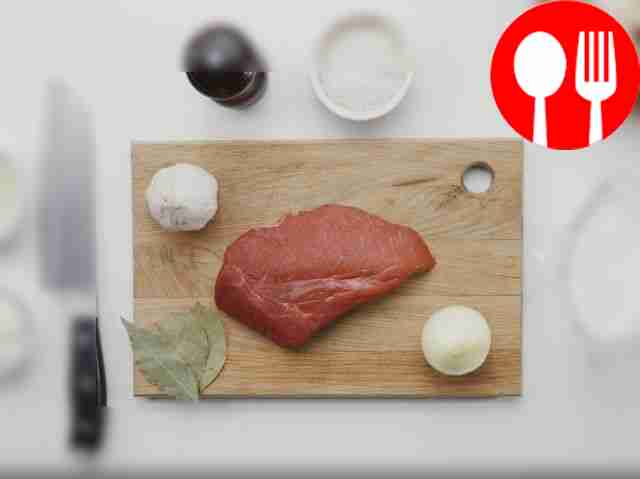 Rinse the mushrooms and meat, check all the...