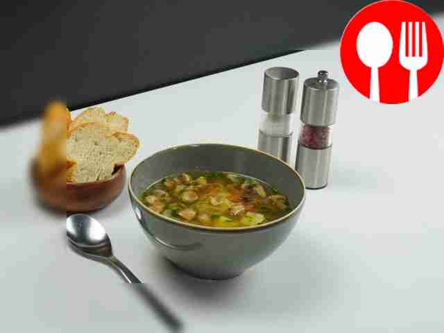 Mushroom soup with noodles