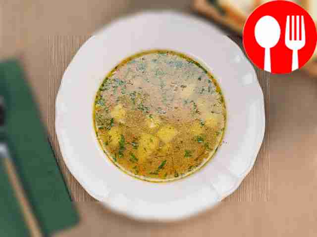 Chicken broth with vermicelli