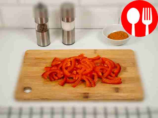 Пока крупа варится, подготовьте овощи: натрите...