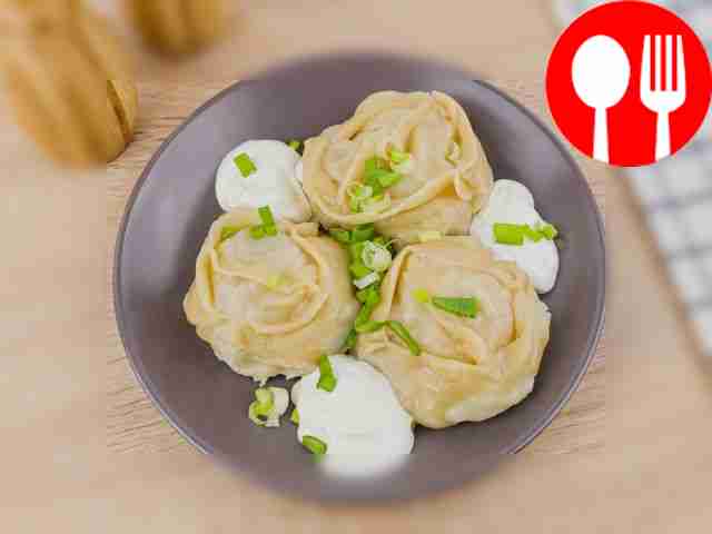 Manti with pumpkin and meat