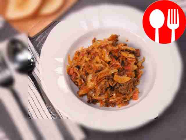 Bigos from fresh cabbage in a slow cooker