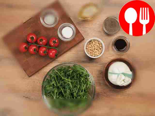 Wash and dry the arugula and tomatoes. Squeeze...