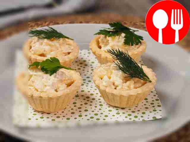 Салат с ананасом и куриной грудкой