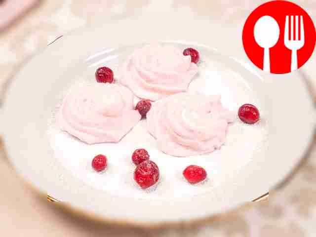 Marshmallow with cranberries