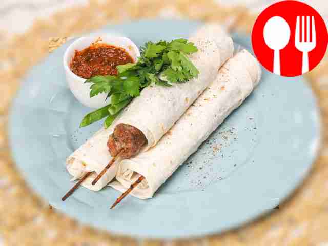 Lula kebab in lavash