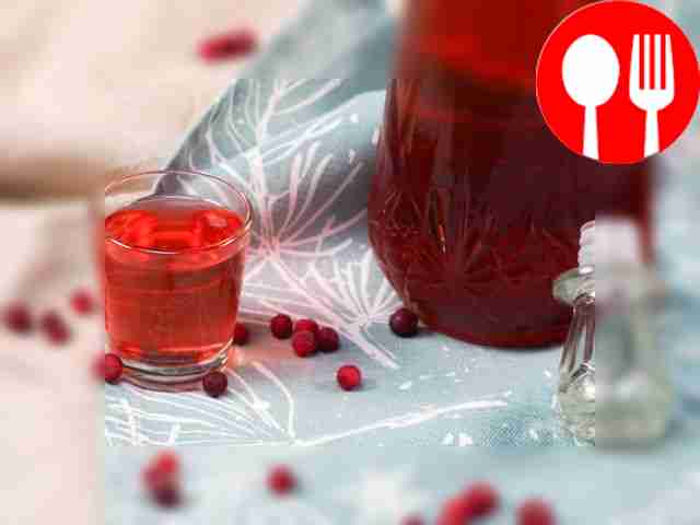 Cranberry tincture on moonshine