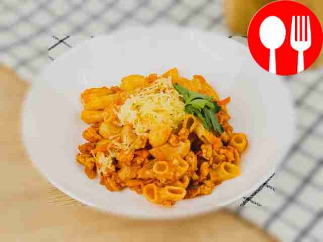 Navy pasta with tomato paste