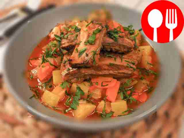 Ribs in a slow cooker