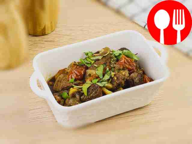 Баранина в горшочке