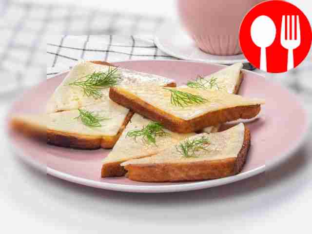 Sandwich with cheese and dill