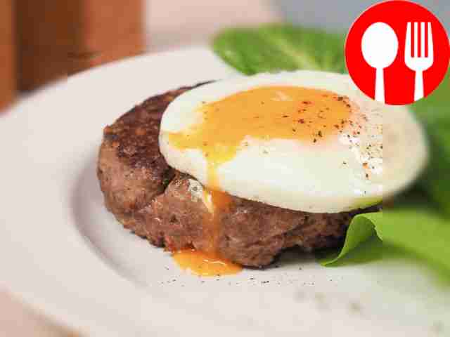Beef steak with egg